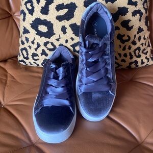 Massini Chill Grey Velvet Satin Lace Up Sneakers NWT